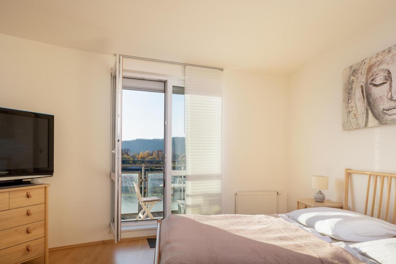 Sunny Apartment In Modrany By Prague Days Exterior foto